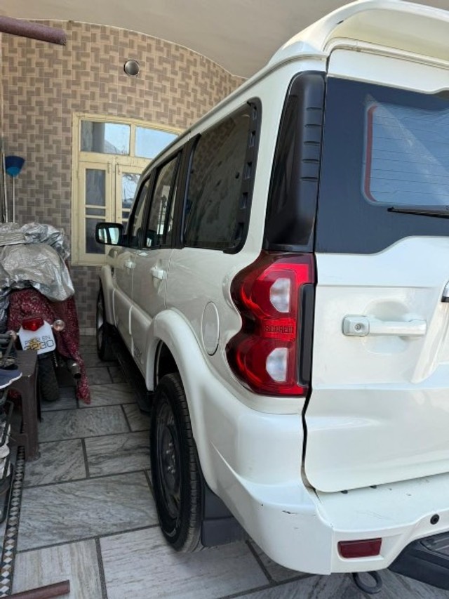 Second-hand 2020 Mahindra Scorpio S9 for sale in Amritsar-6