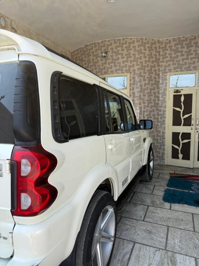 Second-hand 2020 Mahindra Scorpio S9 for sale in Amritsar-4