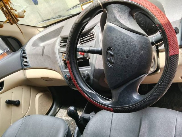Second-hand 2013 Hyundai EON Magna Optional for sale in Rohtak-10