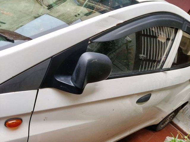 Second-hand 2013 Hyundai EON Magna Optional for sale in Rohtak-5