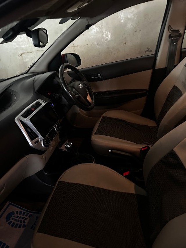 Second-hand 2014 Hyundai i20 Asta 1.4 CRDi for sale in Jaipur-3