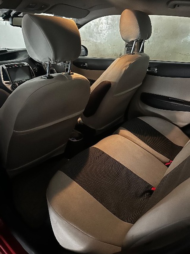 Second-hand 2014 Hyundai i20 Asta 1.4 CRDi for sale in Jaipur-5