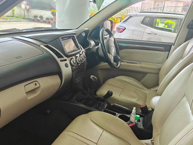 Second-hand 2012 Mitsubishi Pajero 2.8 GLX Sports for sale in Mohali-5