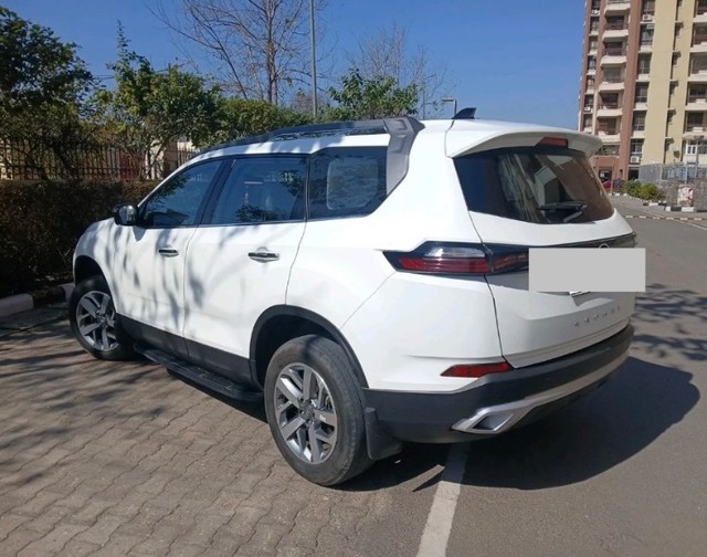 Second-hand 2023 Tata Safari XZA Plus (O) AT BSVI for sale in Chandigarh-2