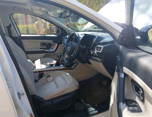 Second-hand 2023 Tata Safari XZA Plus (O) AT BSVI for sale in Chandigarh-8