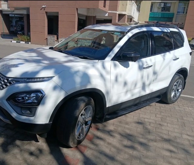 Second-hand 2023 Tata Safari XZA Plus (O) AT BSVI for sale in Chandigarh-10