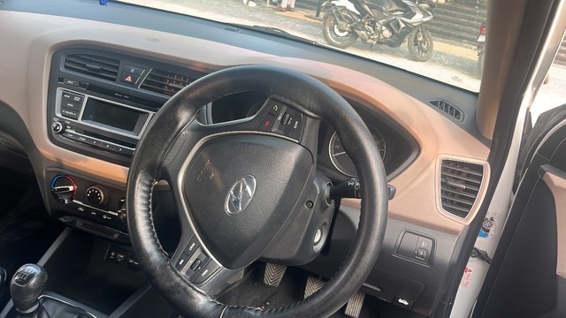 Second-hand 2017 Hyundai i20 1.2 Spotz for sale in Panipat-9