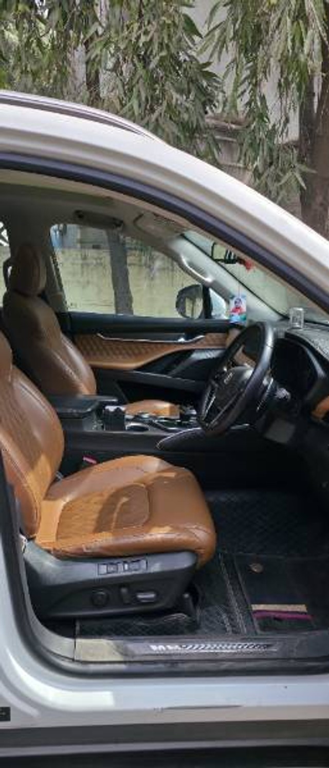 Second-hand 2021 MG Gloster Savvy 7-Str for sale in Ankleshwar-4