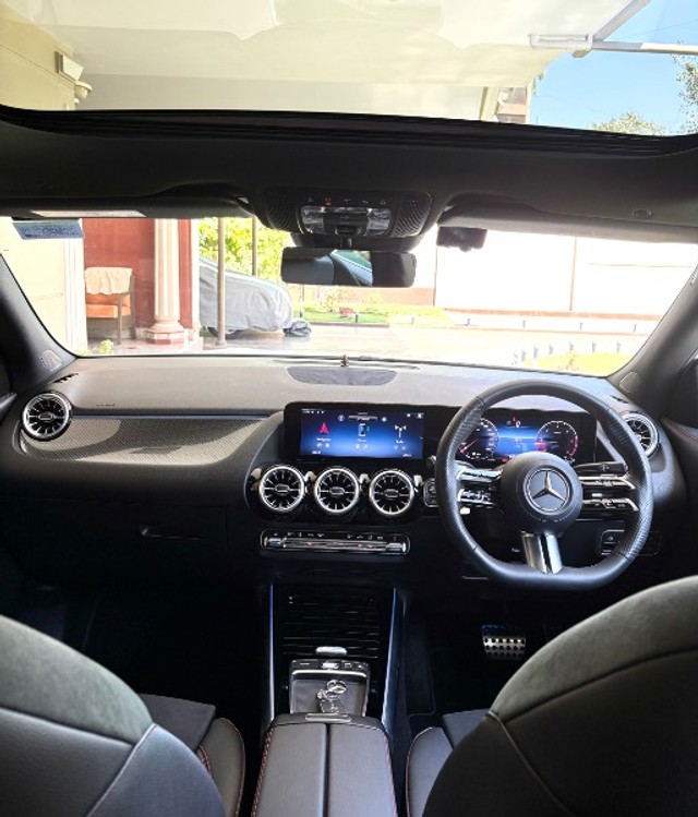 Mercedes-Benz GLA 220d 4MATIC AMG Line Second-hand 2025 Mercedes-Benz GLA 220d 4MATIC AMG Line for sale in Bangalore-9