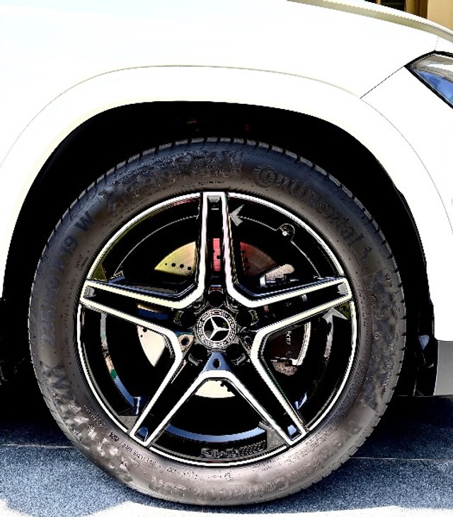 Mercedes-Benz GLA 220d 4MATIC AMG Line Second-hand 2025 Mercedes-Benz GLA 220d 4MATIC AMG Line for sale in Bangalore-7