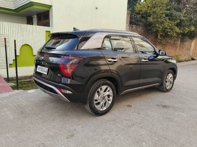 Second-hand 2023 Hyundai Creta SX for sale in Bareilly-10