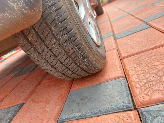 Second-hand 2012 Chevrolet Spark 1.0 for sale in Alappuzha-6