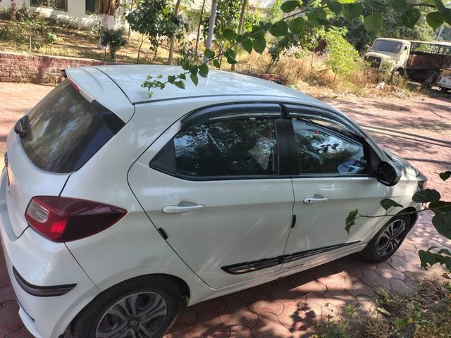 Second-hand 2020 Tata Tiago XZ for sale in Ujjain-3