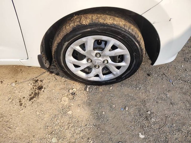 Second-hand 2017 Hyundai Grand i10 CRDi Sportz for sale in Morbi-5