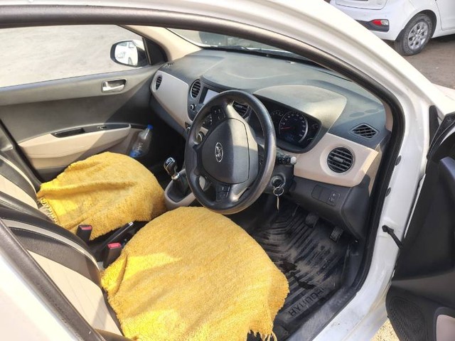 Second-hand 2017 Hyundai Grand i10 CRDi Sportz for sale in Morbi-6