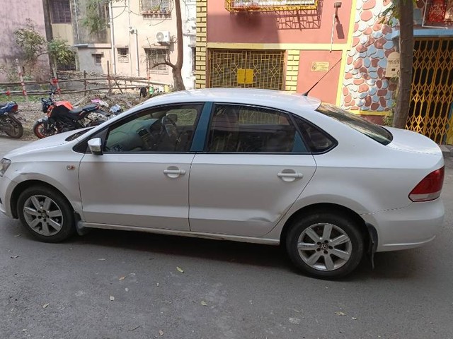 Volkswagen Vento Petrol Breeze Second-hand 2011 Volkswagen Vento Petrol Breeze for sale in Kolkata-0