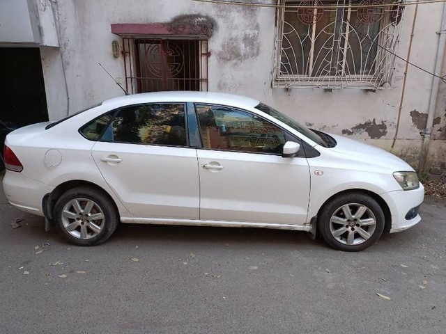 Volkswagen Vento Petrol Breeze Second-hand 2011 Volkswagen Vento Petrol Breeze for sale in Kolkata-1