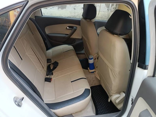 Volkswagen Vento Petrol Breeze Second-hand 2011 Volkswagen Vento Petrol Breeze for sale in Kolkata-5