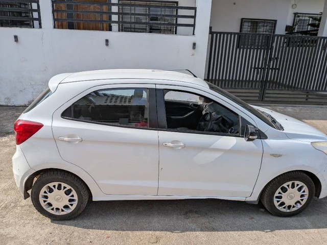 Second-hand 2015 Ford Figo 1.2 Trend Plus MT for sale in Jabalpur-1