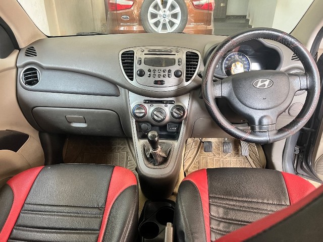 Second-hand 2011 Hyundai i10 Sportz for sale in Kanchipuram-2