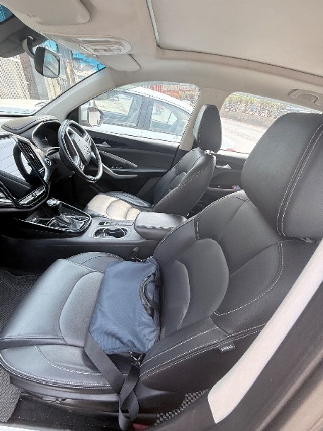 Second-hand 2020 MG Hector Sharp DCT for sale in Raipur-6