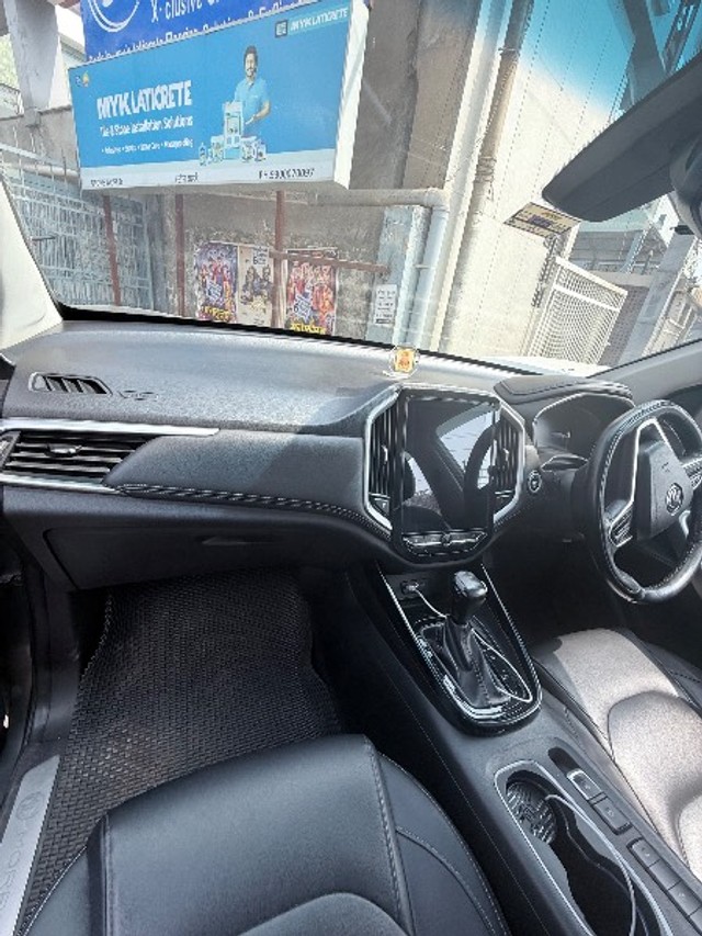 Second-hand 2020 MG Hector Sharp DCT for sale in Raipur-2