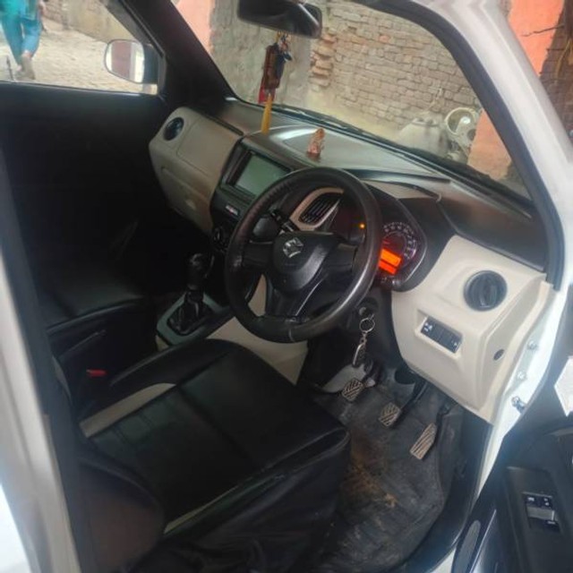 Second-hand 2020 Maruti Suzuki Wagon R CNG LXI for sale in Baghpat-3