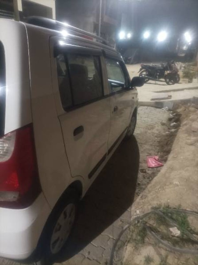 Second-hand 2017 Maruti Suzuki Wagon R LXI BS IV for sale in Kanpur-5