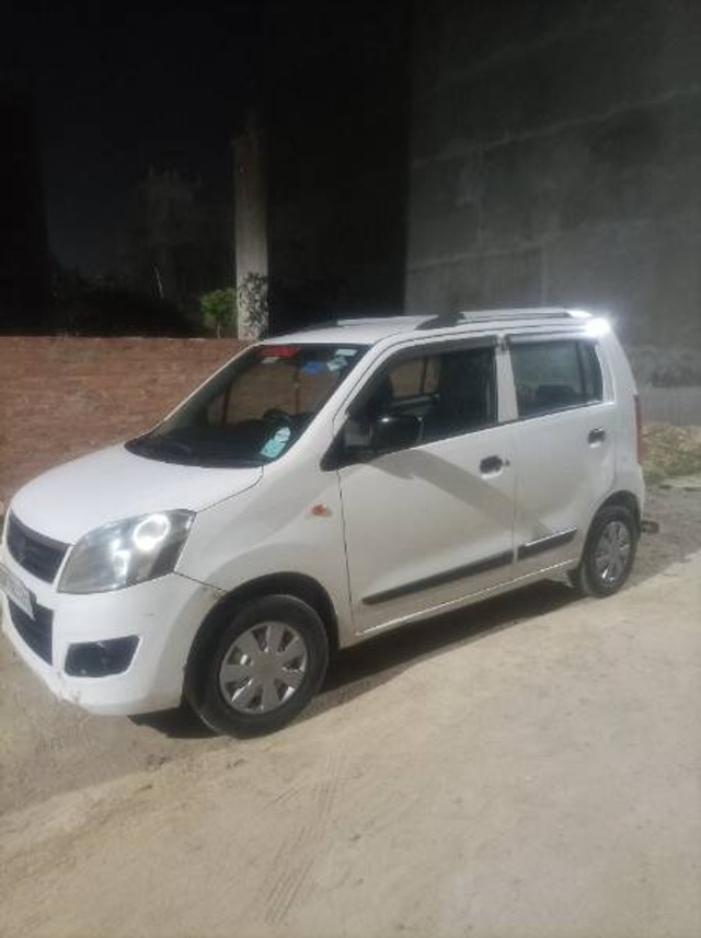 Second-hand 2017 Maruti Suzuki Wagon R LXI BS IV for sale in Kanpur-4