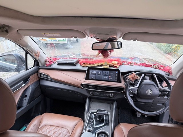 Second-hand 2021 MG Gloster Savvy 6-Str for sale in Patna-11