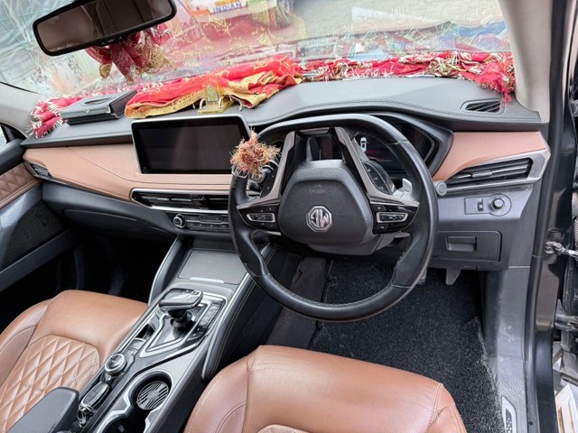 Second-hand 2021 MG Gloster Savvy 6-Str for sale in Patna-10