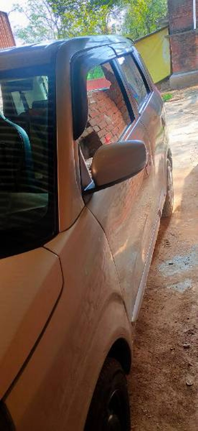 Second-hand 2020 Maruti Suzuki Wagon R ZXI 1.2 for sale in Kanpur-11