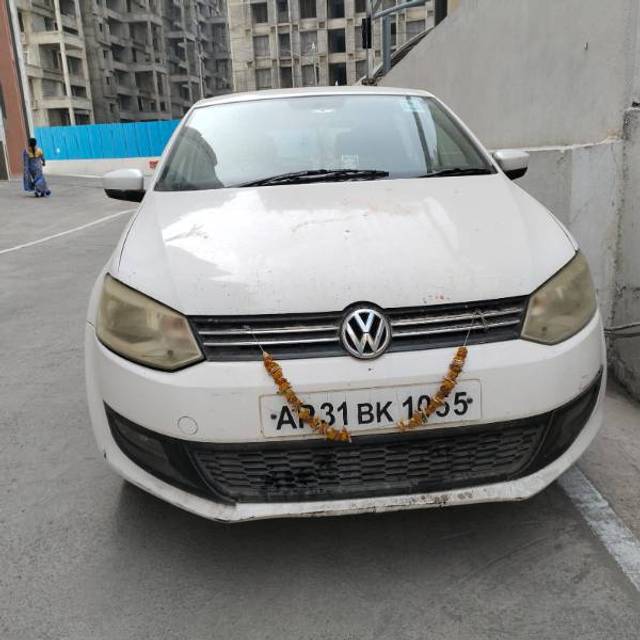 https://images10.gaadi.com/usedgaadi-sellcar/UsedCar/b661d61a-f576-4478-8ec9-239f2e5c044f/54f3d229-a116-4d12-bdb3-110811fda94e.jpg?imwidth=6400