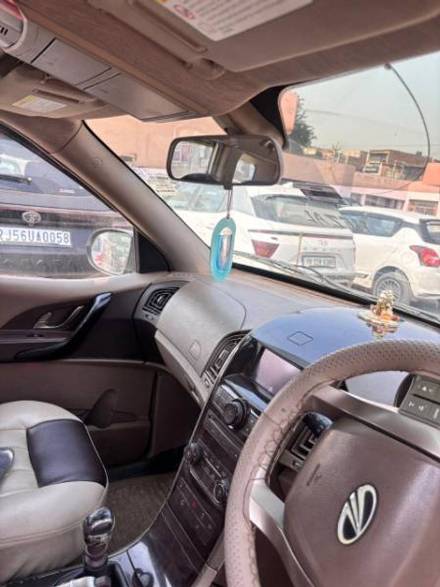 Second-hand 2012 Mahindra XUV500 W8 2WD for sale in Fatehabad-8