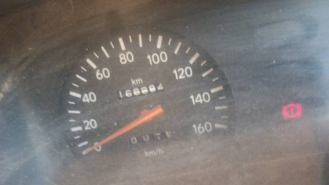 Second-hand 2004 Toyota Qualis RST for sale in Katni-2