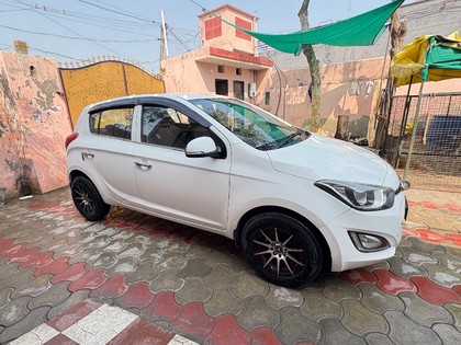 Second-hand 2014 Hyundai i20 Sportz 1.4 CRDi for sale in Jagraon