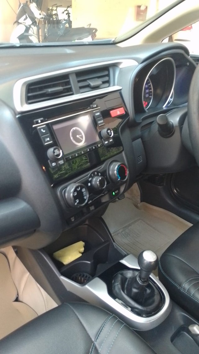 Second-hand 2015 Honda Jazz 1.2 SV i VTEC for sale in Nagpur-3