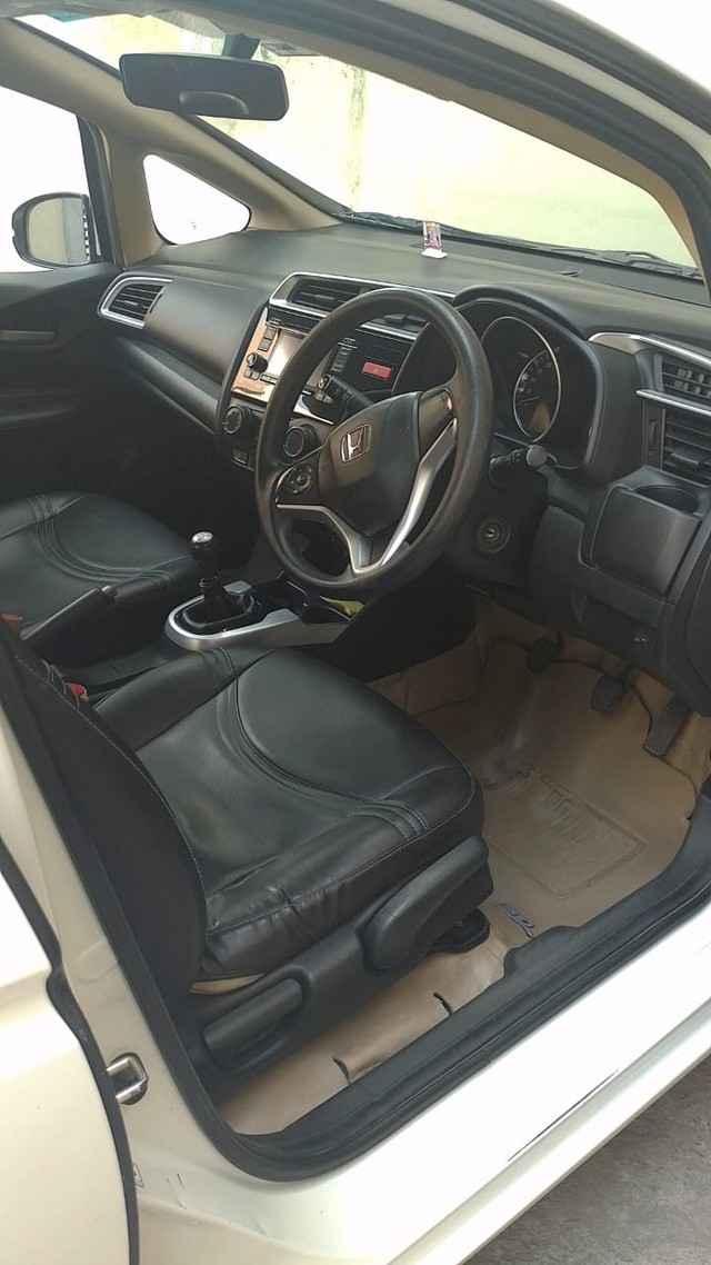 Second-hand 2015 Honda Jazz 1.2 SV i VTEC for sale in Nagpur-2