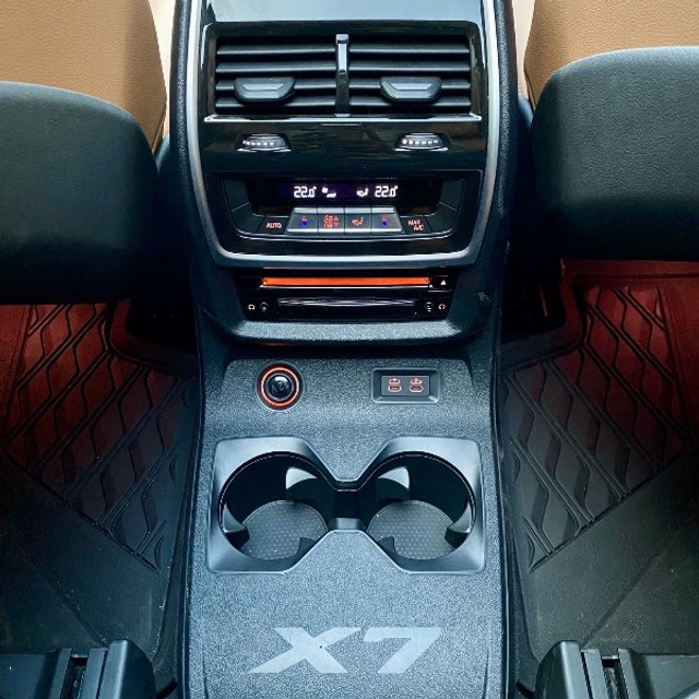 Second-hand 2022 BMW X7 xDrive30d DPE Signature for sale in Mumbai-8