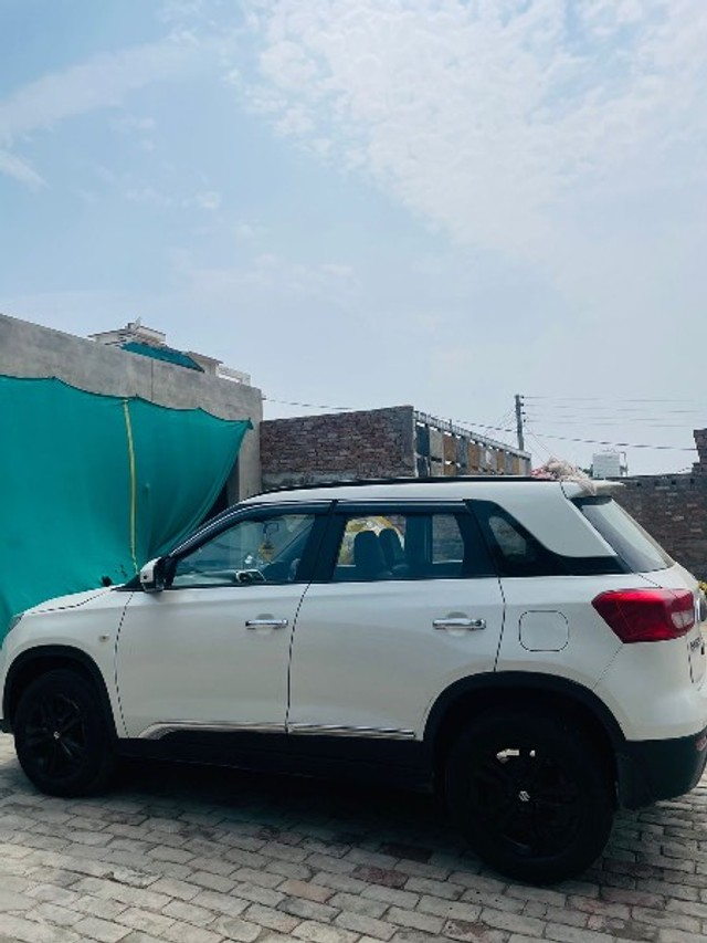Second-hand 2018 Maruti Suzuki Vitara Brezza VDi Option for sale in Sangrur-6