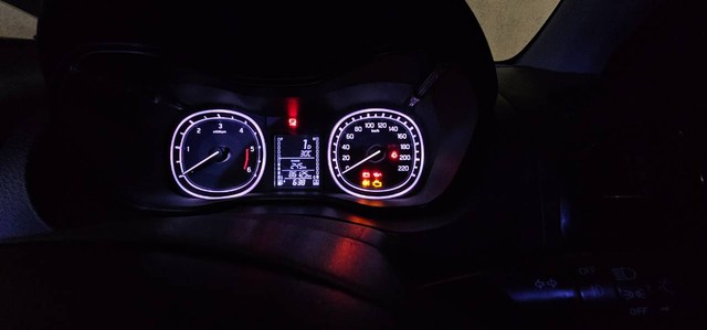 Second-hand 2018 Maruti Suzuki Vitara Brezza ZDi AMT for sale in Faizabad-2