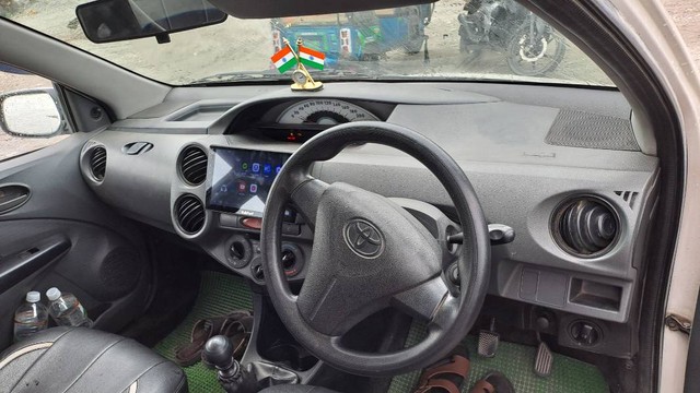 Second-hand 2012 Toyota Etios GD for sale in Barpeta-4