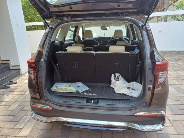 Second-hand 2022 Kia Carens Luxury Plus Diesel AT 6 STR BSVI for sale in Kannur-2