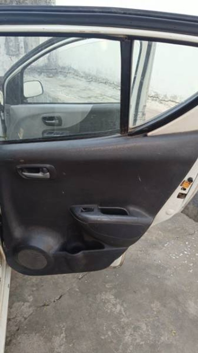 Maruti Suzuki Omni 5 Seater Second-hand 2009 Maruti Suzuki Omni 5 Seater for sale in Junagadh-4