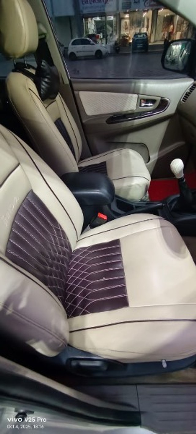 Toyota Innova 2.5 G (Diesel) 7 Seater BS IV Second-hand 2016 Toyota Innova 2.5 G (Diesel) 7 Seater BS IV for sale in Akola-10