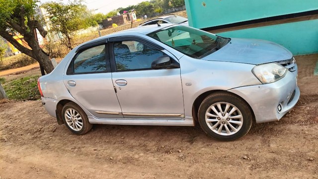 Second-hand 2011 Toyota Etios VX for sale in Guna-2