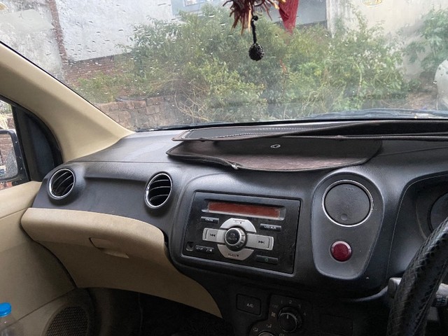 Honda Amaze Anniversary Edition Second-hand 2015 Honda Amaze Anniversary Edition for sale in Zirakpur-7