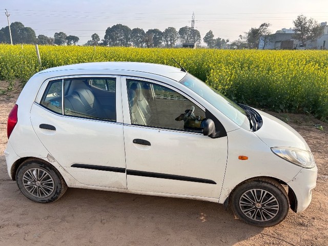 Second-hand 2011 Hyundai i10 Era for sale in Charkhi Dadri-1