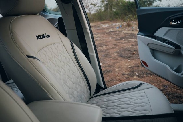 Second-hand 2023 Mahindra XUV300 W8 for sale in Ponda-2