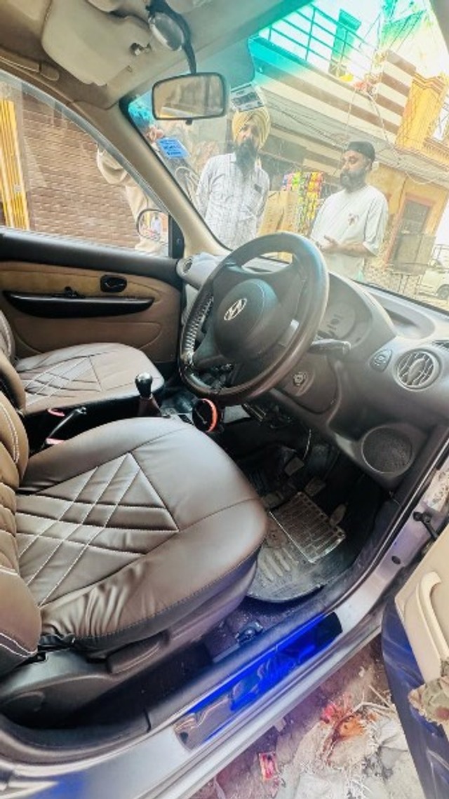 Second-hand 2014 Hyundai Santro Xing GL for sale in New Delhi-5